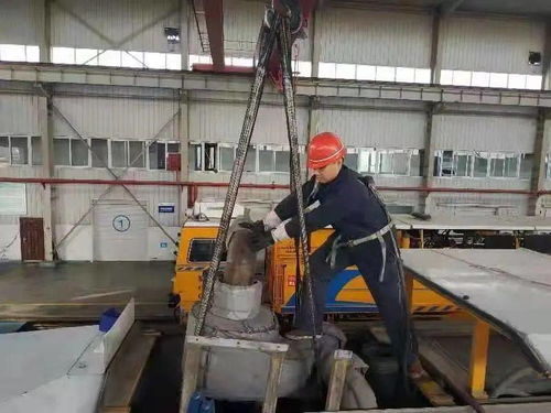 冬檢進(jìn)行時(shí) 鄭州工務(wù)機(jī)械段檢修車間全力攻堅(jiān)專用設(shè)備修竣